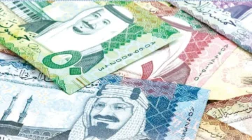 تغيرات مستمرة في سعر الريال مقابل الدولار والعملات الأجنبية بالبنوك